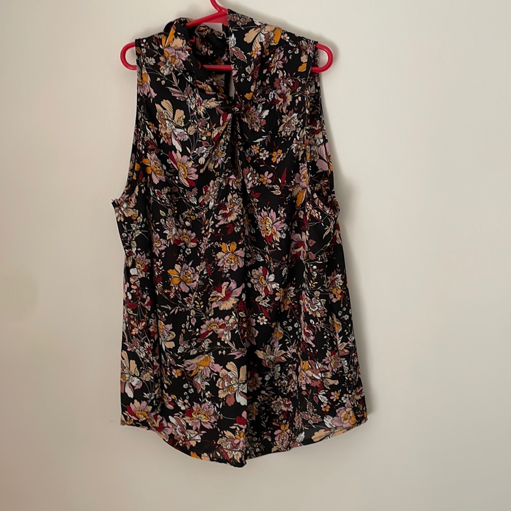 Status Blouse